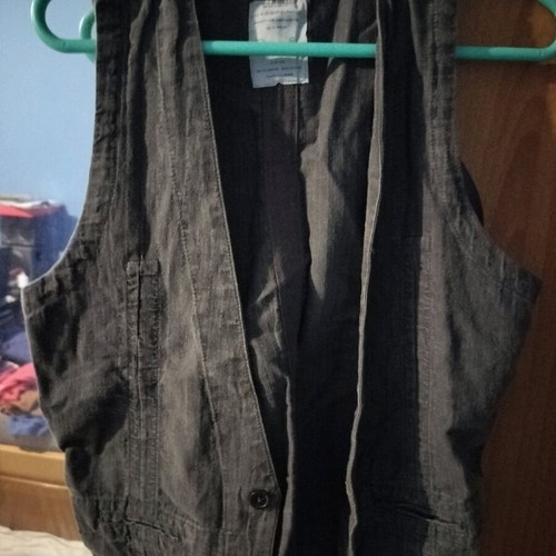 Pull & Bear vest medium gray like new