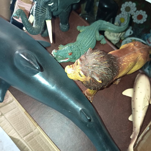 Plastic wild animal figures pack of 5 used