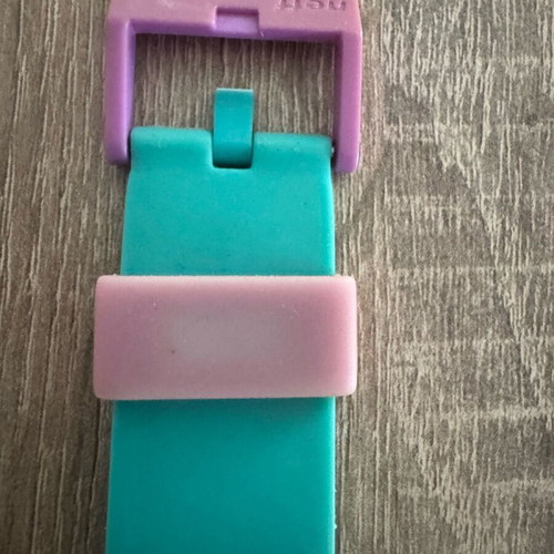 Neff unisex wristwatch used, with broken clasp