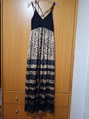 Denny Rose leopard dress with lace and slit size 42, like new