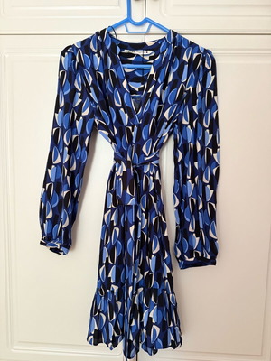 ZARA dress like new, size M, blue geometric pattern