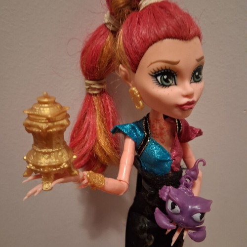Monster High G1 Gigi Grant 13 Wishes doll like new