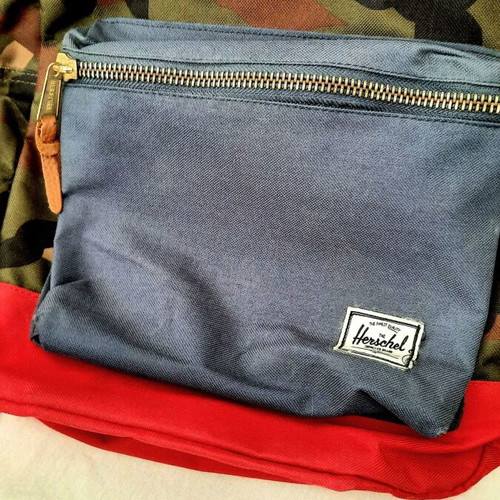 Herschel backpack like new with nice colors