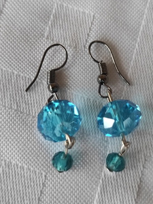 Handmade earrings with beads turquoise, new