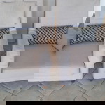  Σαλόνι καναπές τριθέσιος  δυο πολυθρόνες  και ένα σκαμπό.
