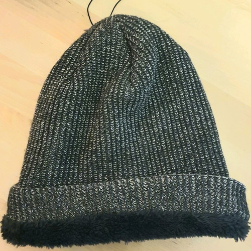 Hat new with fur lining, grey unisex