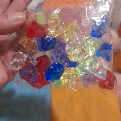 Decorative crystal-like stones new