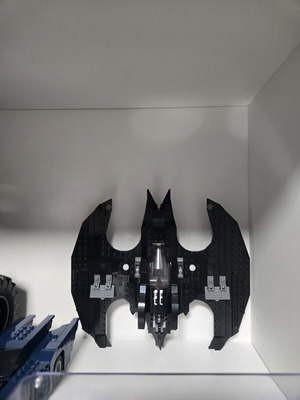 Lego Batwing with minifigures and instructions