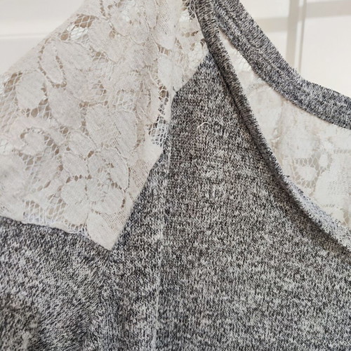 Long-sleeve spring blouse with lace, like new, size M 38 10, white and gray