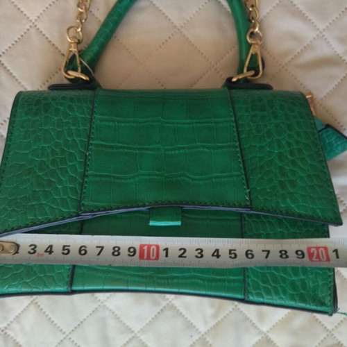 Women's bag new, green, with long removable strap and two inner pockets