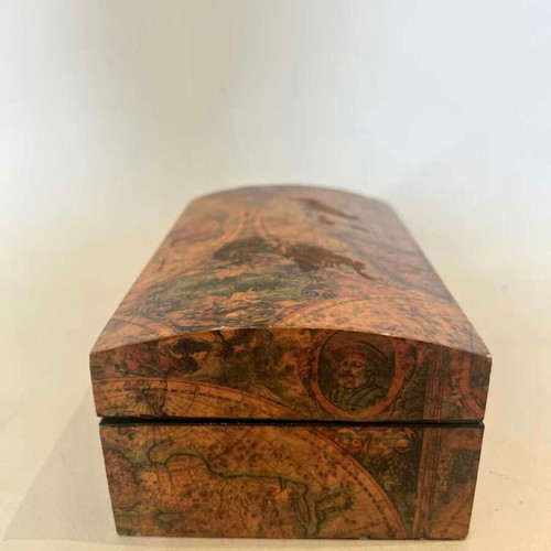 Vintage wooden jewelry box with world map, used, 6x16x9.5 cm