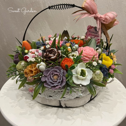 Basket with aromatic soap flowers new