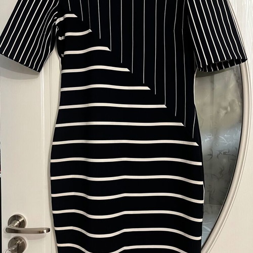 Zara women's dress new, size L, white and blue