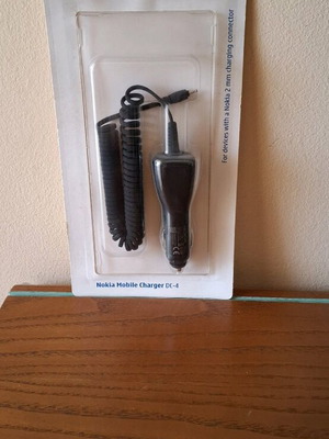 Nokia Mobile Charger DC-4 new