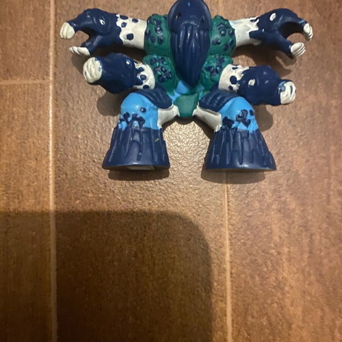Gormiti Elemental Fusion figure used, talks at altar