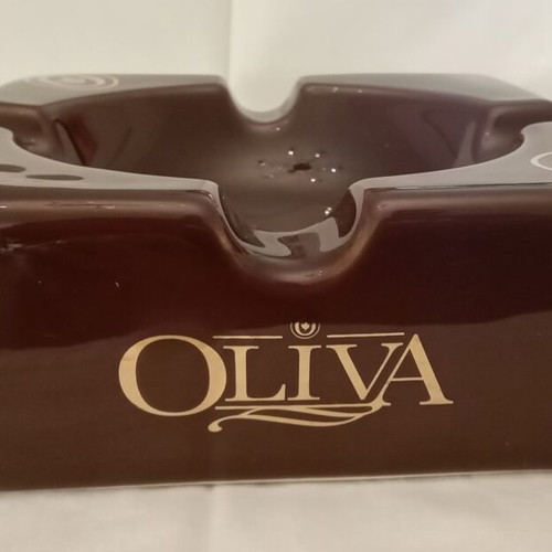 Large ceramic OLIVA cigar ashtray used with crack