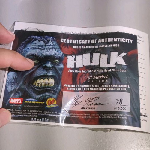 Avengers Marvel Hulk Alex Ross bust used, limited edition