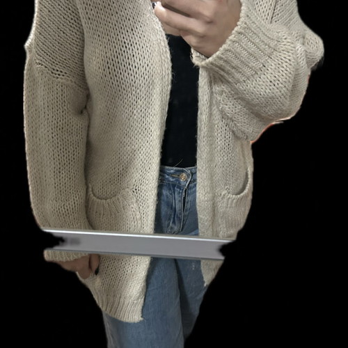 Luigi knitted cardigan like new, with pockets, white