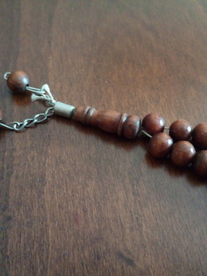 Komboloi classic design used, olive wood