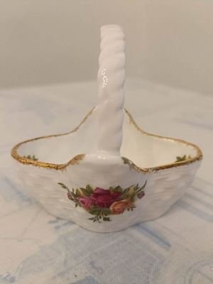 Royal Albert decorative item like new