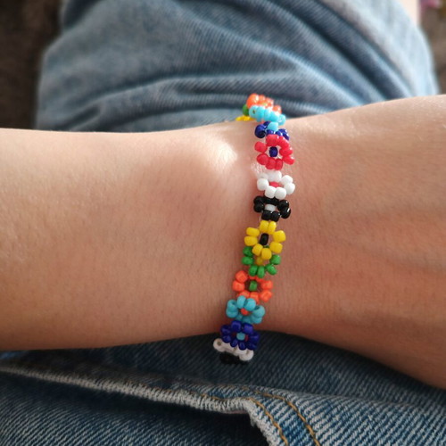 Handmade beaded bracelet new, multicolor