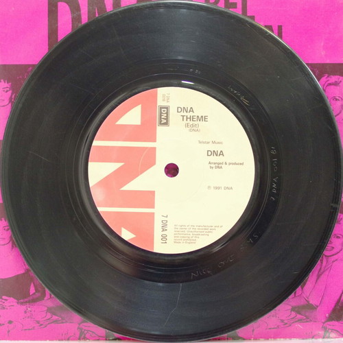 DNA Rebel Woman 7'' vinyl used, pop