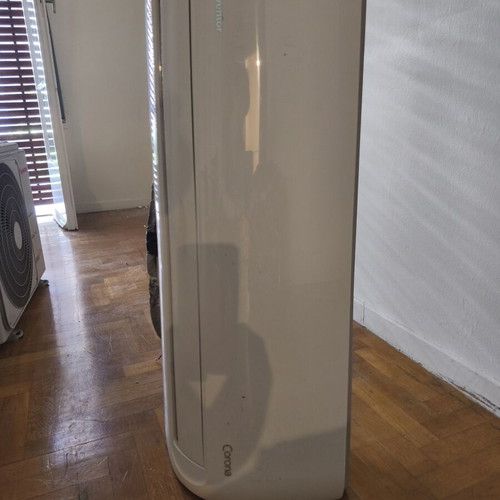 Corona inverter air conditioner like new, quiet and energy efficient