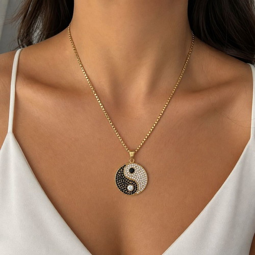 Pendant with Venetian chain made of stainless steel and crystals new