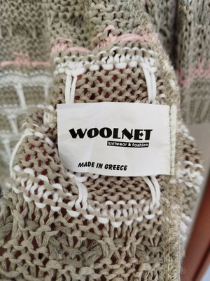 Woolnet women's knitted sweater used, beige and pink