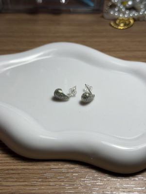 Small drop earrings new, silver