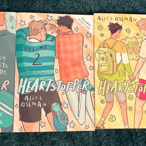 Heartstopper series of first 4 books like new