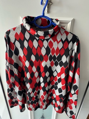 Long-sleeve blouse multicolored like new, size XL
