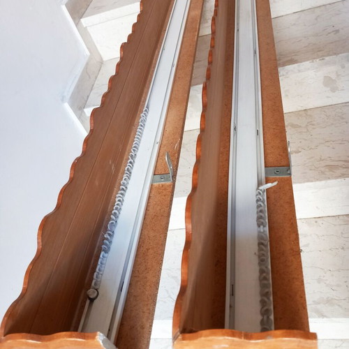Curtain rods Metopi classic style used, 2.7 meters length, honey color