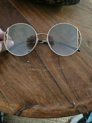 Ana Hickmann glasses like new
