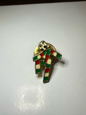 Vintage World Cup Football Mascot Pin Italy 1990 like new