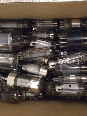 Radio, amplifier, and TV tubes used, pack of 200