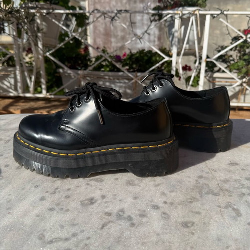 Dr. Martens shoes size 38 like new, black