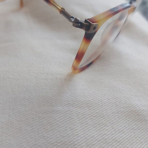 Vintage eyeglass frame unisex, like new, brown tortoiseshell