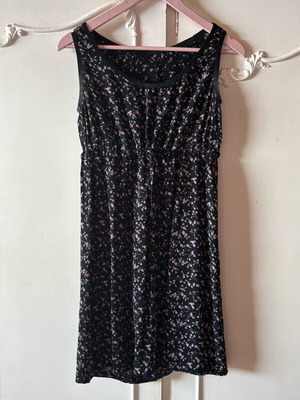 Floral dress like new, black and pink, medium-large size