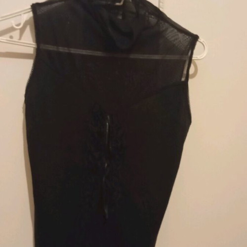 Toi&Moi black top like new