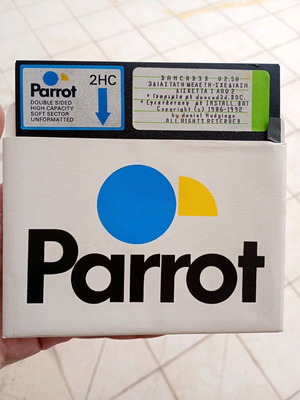 Дискетa Parrot