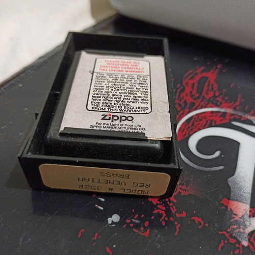 Zippo Venetian 352B solid brass lighter new