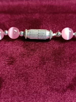 Bracelet with pink quartz used