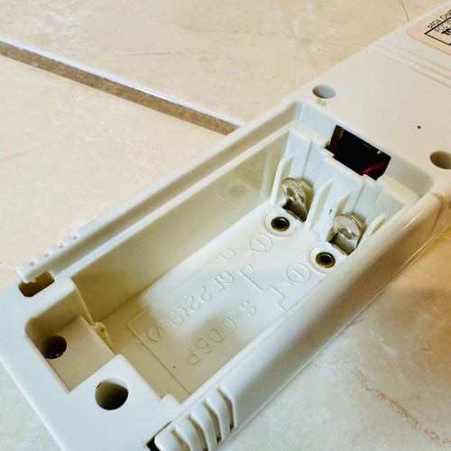 Vintage TOMY 1985 Chatbot Robot toy used with remote and tray