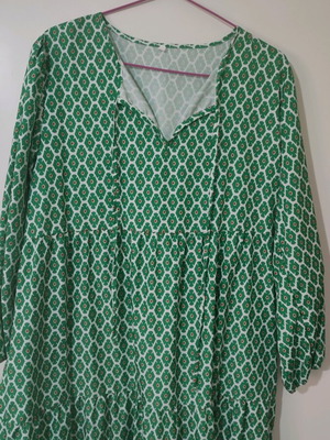 Retro dress long cool with basque sleeves like new