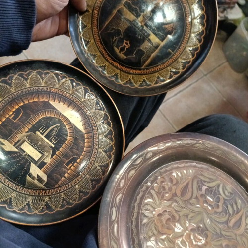 Set of 3 copper decorative plates with handmade engravings