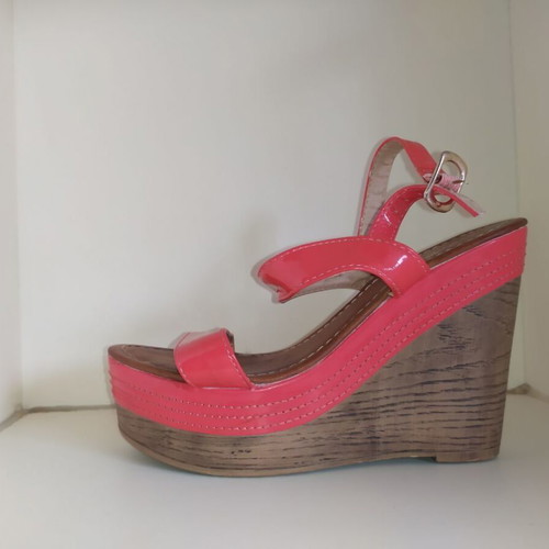 Voi Noi sandals size 36 pink like new, platforms