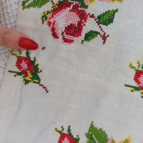Handmade embroidered pillowcase with roses, like new, 56x58 cm
