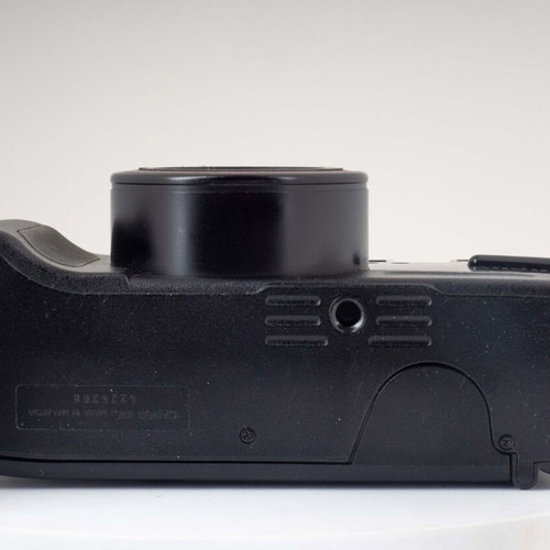 Canon Autoboy Zoom 105 35mm film camera used