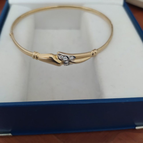585 gold bracelet with stones, engraved, 6 gr